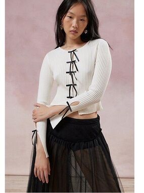NWOT Urban Outfitters ~ Sold Out ~ Kimchi Blue Peyton Bow Cardigan